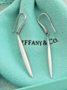 Tiffany & Co. Elsa Peretti Sterling Silver Feather Drop Dangle Earrings